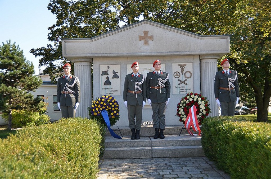 PR Bild Ehemalige Kaiser Franz Joseph Cavallerie Kaserne - Denkmal für die Kavallerie © www.rad2.at