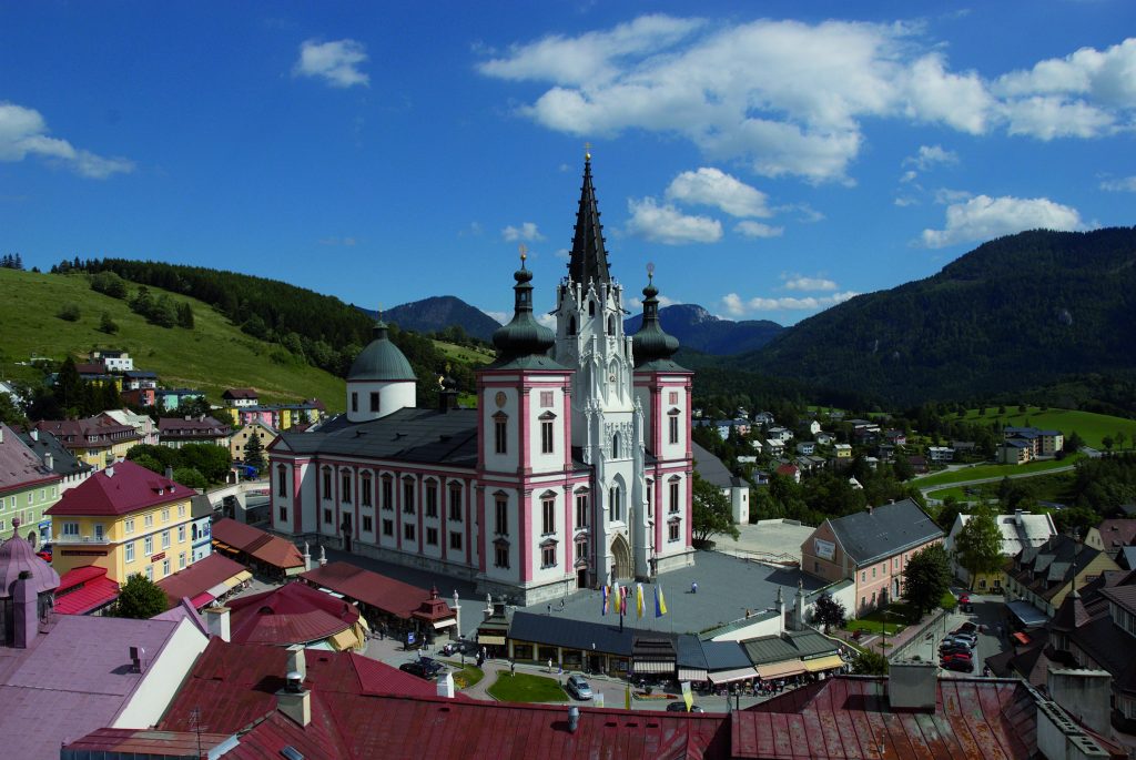 PR Bild Basilika Mariazell Kranaufnahme © Foto Kuss