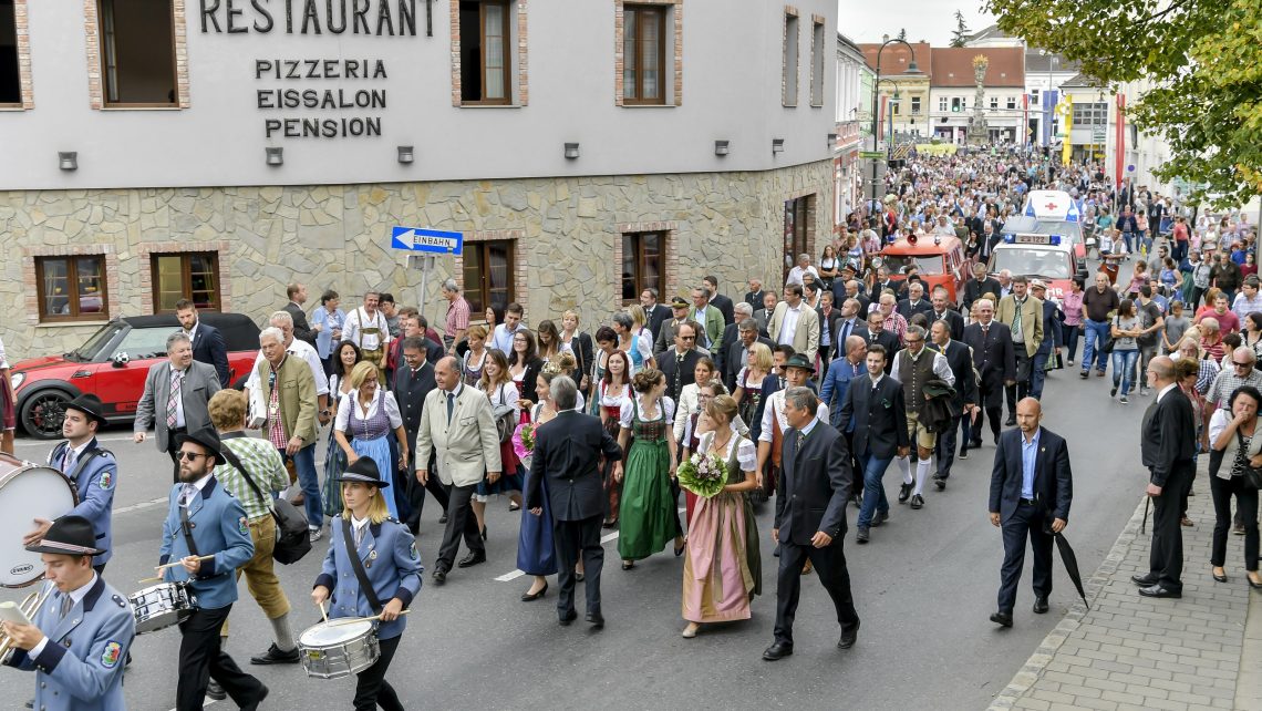 PR Bild Vino Versum Poysdorf Tourismus Bezirkswinzerfest © Herbst