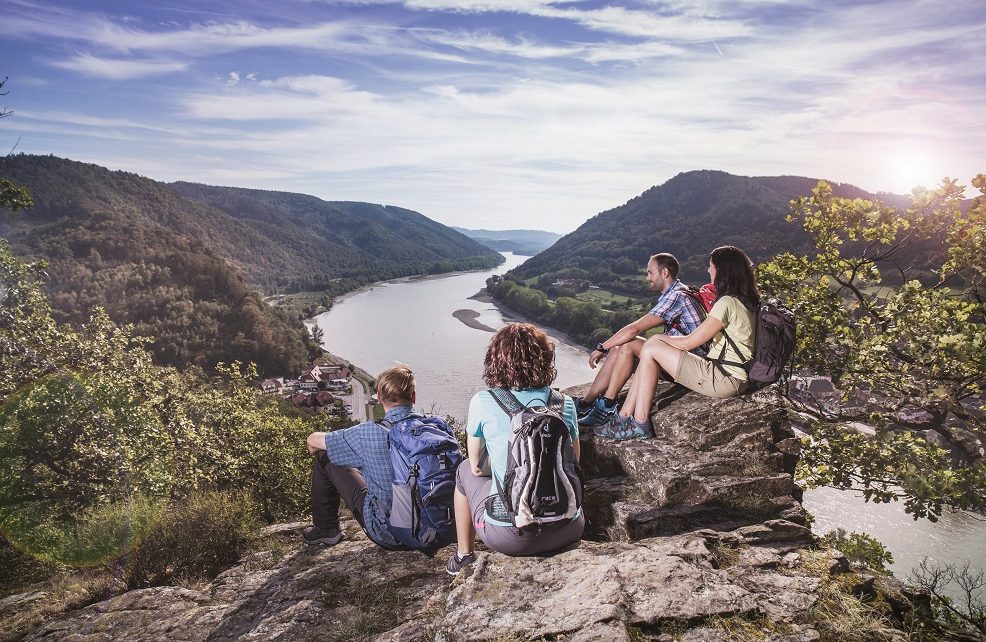 Wanderer genießen den Ausblick