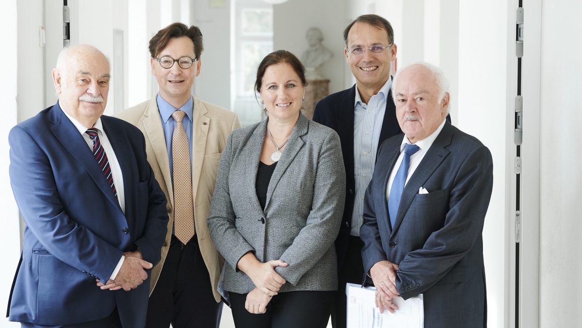 Pressekonferenz des ÖAIE: Gesund, nachhaltig und leistbar: Wege zur Ernährung der Zukunft. v.l.n.r.: Klaus Dieter Jany, Sven-David Müller, Vanessa Stadlbauer-Köllner, Michael Trauner, Kurt Widhalm